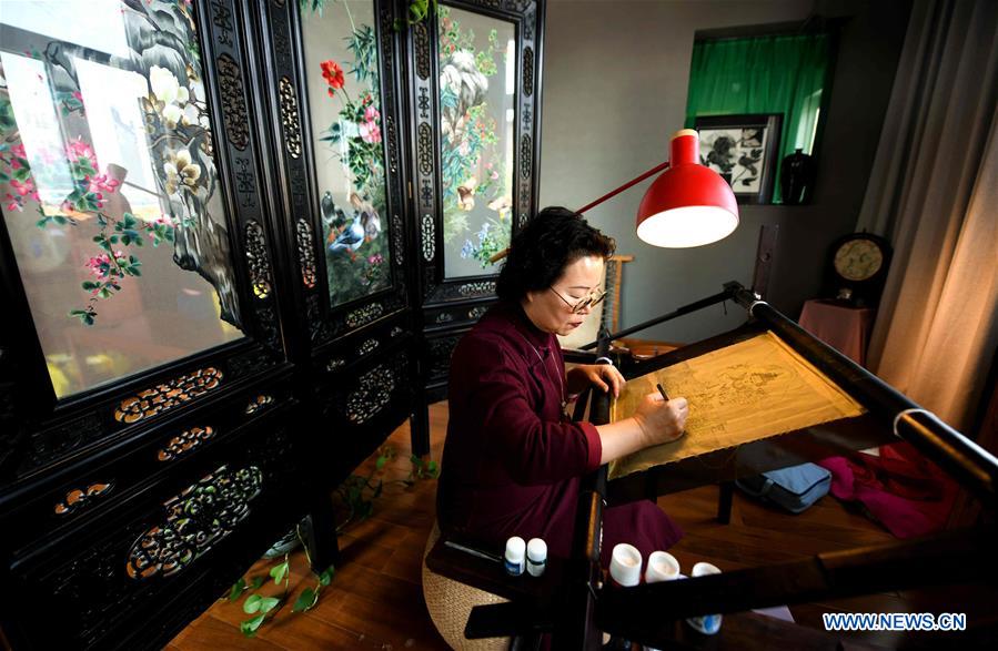 #CHINA-SHIJIAZHUANG-EMBROIDERY (CN)