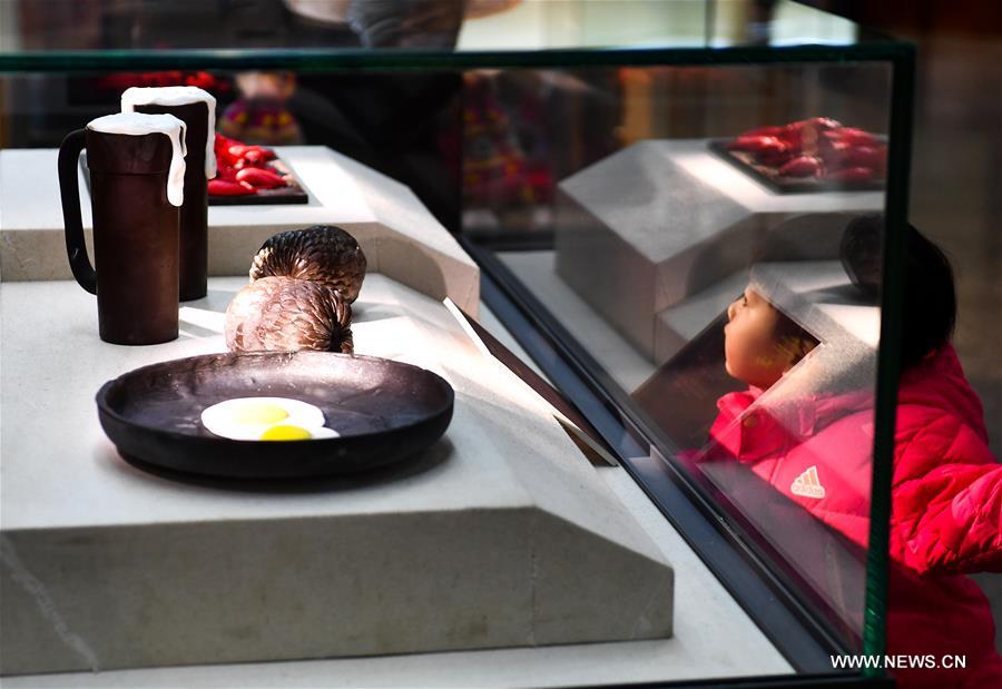 More than 700 artworks of chocolate participate in the art exhibition.  More than 700 artworks of chocolate participate in the art exhibition.