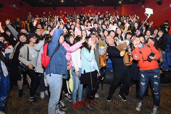 春未來,“蕭寒”正在