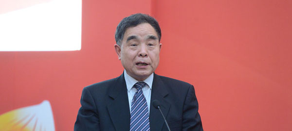 全國人大教科文衛委員會主任委員、清華大學新聞出版學院院長柳斌杰致辭