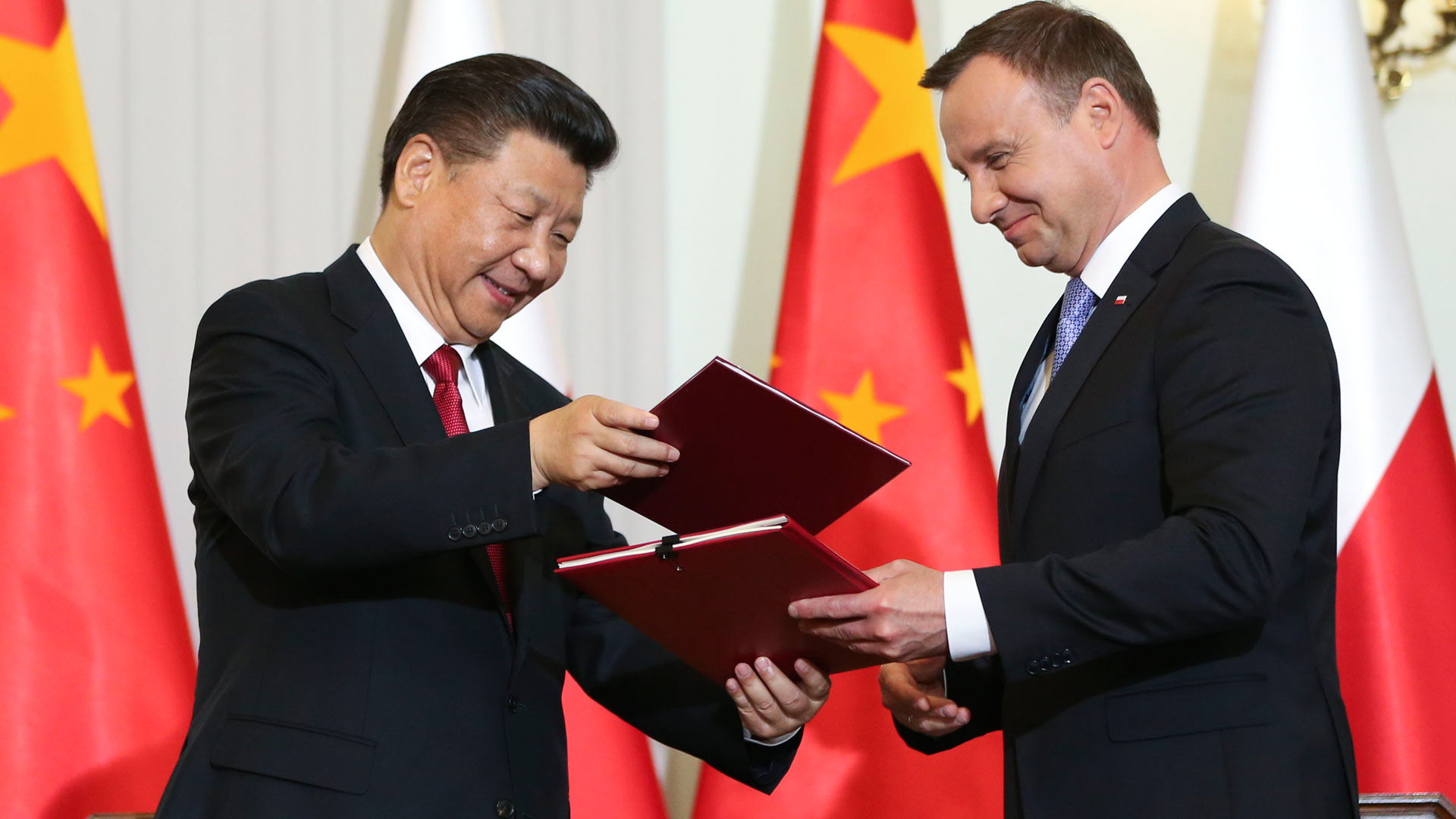 習近平同波蘭總統杜達舉行會談