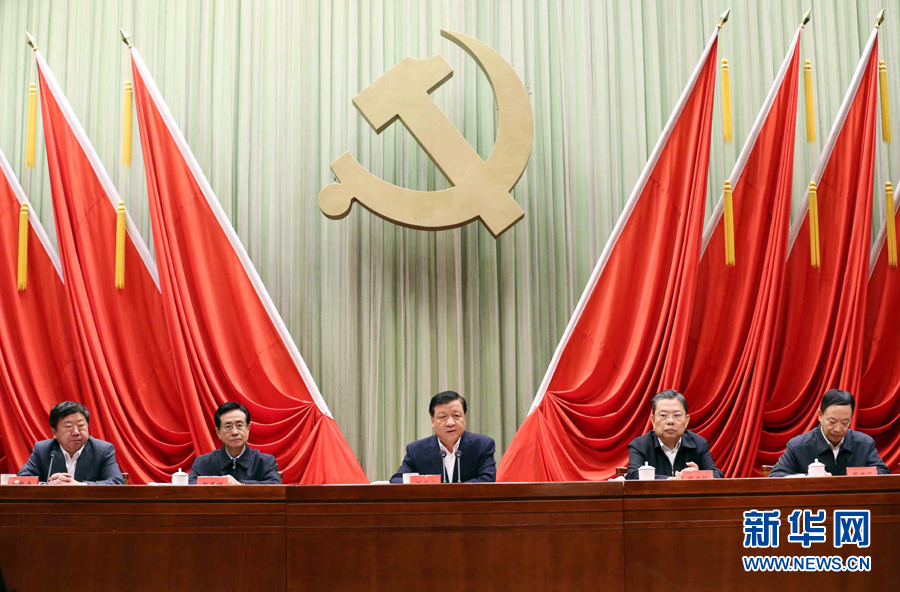 11月14日,中共中央黨校在北京舉行2016年秋季學(xué)期第二批入學(xué)學(xué)員開學(xué)典禮。中共中央政治局常委、中央黨校校長劉云山出席并講話。新華社記者 劉衛(wèi)兵 攝 11月14日,中共中央黨校在北京舉行2016年秋季學(xué)期第二批入學(xué)學(xué)員開學(xué)典禮。中共中央政治局常委、中央黨校校長劉云山出席并講話。新華社記者 劉衛(wèi)兵 攝