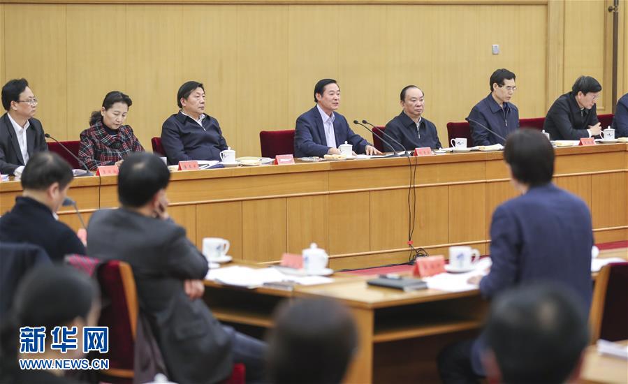 3月17日，中共中央政治局委員、中央書記處書記、中宣部部長劉奇葆在北京出席中華優(yōu)秀傳統(tǒng)文化傳承發(fā)展工作座談會(huì)。 新華社記者丁林?jǐn)z