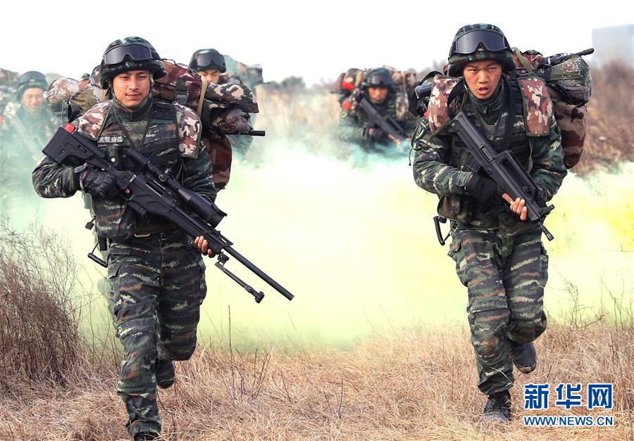 （軍事）（2）野外實戰 磨礪“刀鋒”