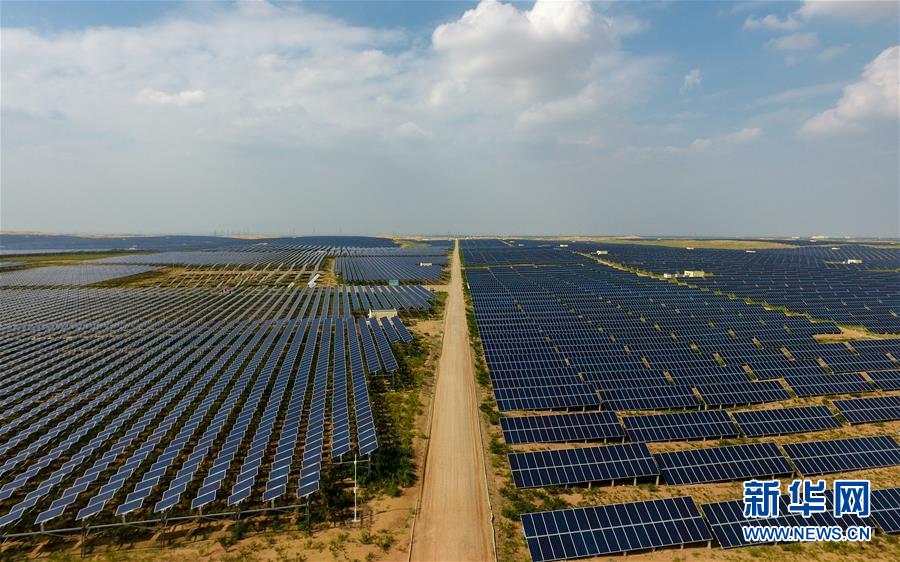 (新華全媒頭條·在習近平新時代中國特色社會主義思想指引下——新時代新作為新篇章·圖文互動)(6)綠富同興畫卷在沙海中鋪展——庫布其沙漠生態治理紀實