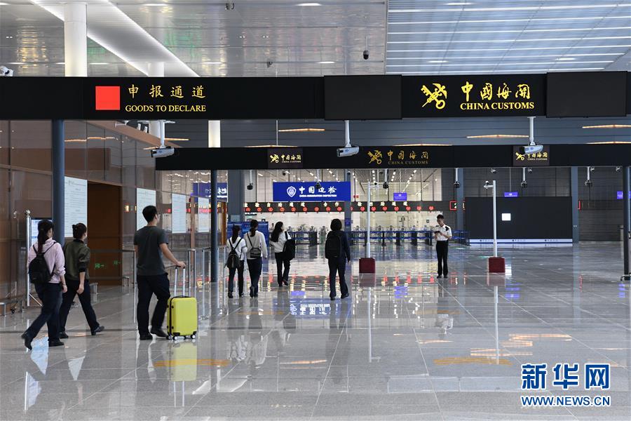 (圖文互動)(2)港珠澳大橋通行指南“全攻略”發(fā)布