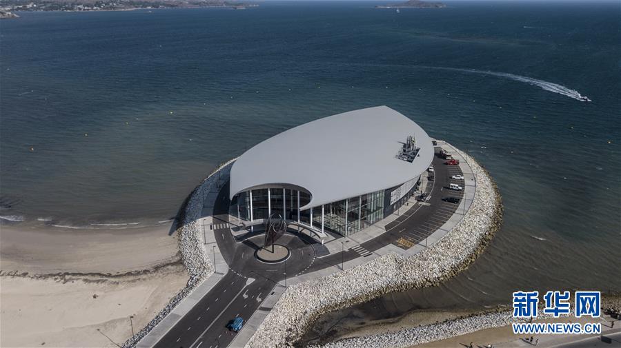 (新華全媒頭條·圖文互動(dòng))(2)特稿:深化周邊友好 共促亞太繁榮——寫在習(xí)近平主席出席亞太經(jīng)合組織第二十六次領(lǐng)導(dǎo)人非正式會(huì)議,對(duì)巴布亞新幾內(nèi)亞、文萊和菲律賓進(jìn)行國(guó)事訪問(wèn)并在巴新同建交太平洋島國(guó)領(lǐng)導(dǎo)人會(huì)晤之際