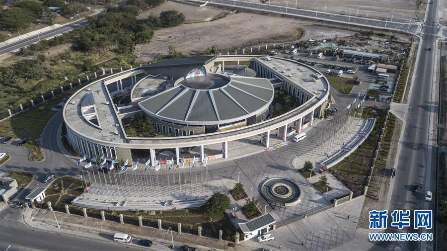 (新華全媒頭條·圖文互動(dòng))(3)特稿:深化周邊友好 共促亞太繁榮——寫在習(xí)近平主席出席亞太經(jīng)合組織第二十六次領(lǐng)導(dǎo)人非正式會(huì)議,對(duì)巴布亞新幾內(nèi)亞、文萊和菲律賓進(jìn)行國(guó)事訪問(wèn)并在巴新同建交太平洋島國(guó)領(lǐng)導(dǎo)人會(huì)晤之際