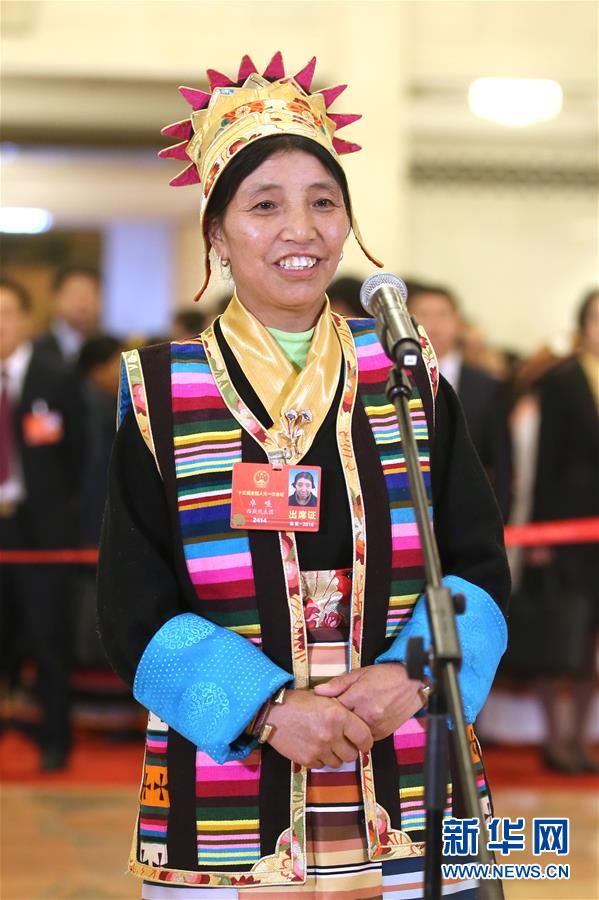 （兩會(huì)·XHDW）（5）全國(guó)人大代表接受采訪(fǎng)