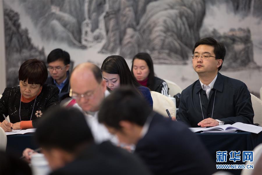 (圖文互動·聽民意 匯民智)(1)凝聚共識 提振信心——2018年國辦“旁聽”全國兩會記事