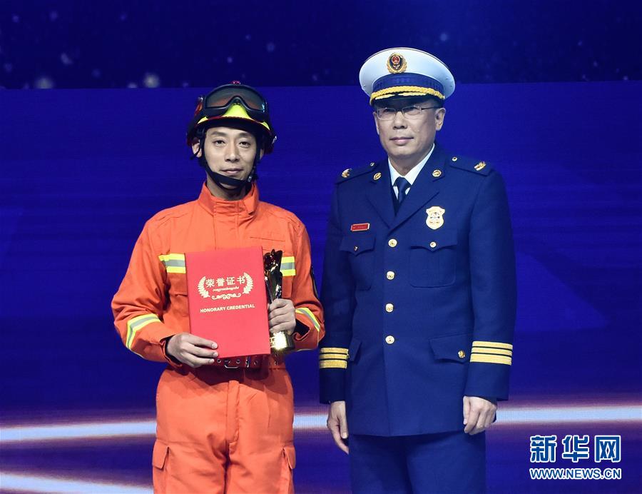 (圖文互動)(5)“中國網事·感動2018”年度網絡人物頒獎典禮在京舉行