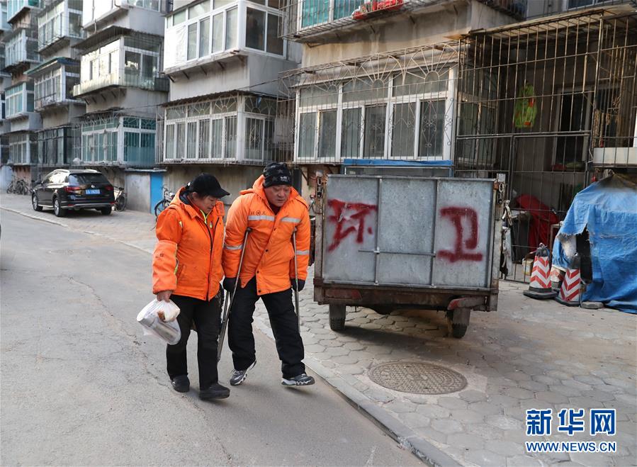 (新春走基層·代表委員履職)(3)馬路牙子上當代表——環衛工人莊艷的履職故事