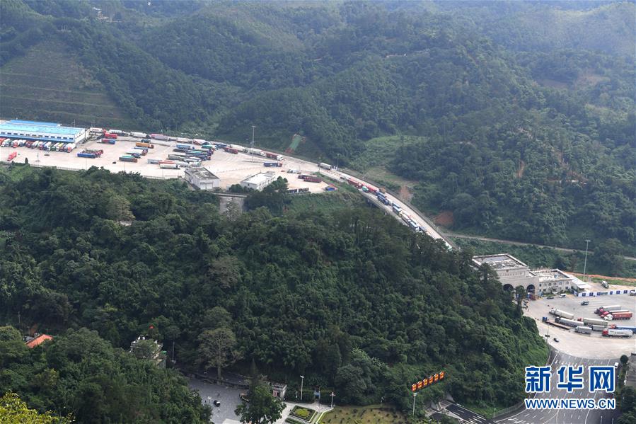 (兩會(huì)前夕看落實(shí)·圖文互動(dòng))(4)開放合作走活發(fā)展“新棋局”--廣西落實(shí)習(xí)近平總書記全國兩會(huì)重要講話精神紀(jì)實(shí)