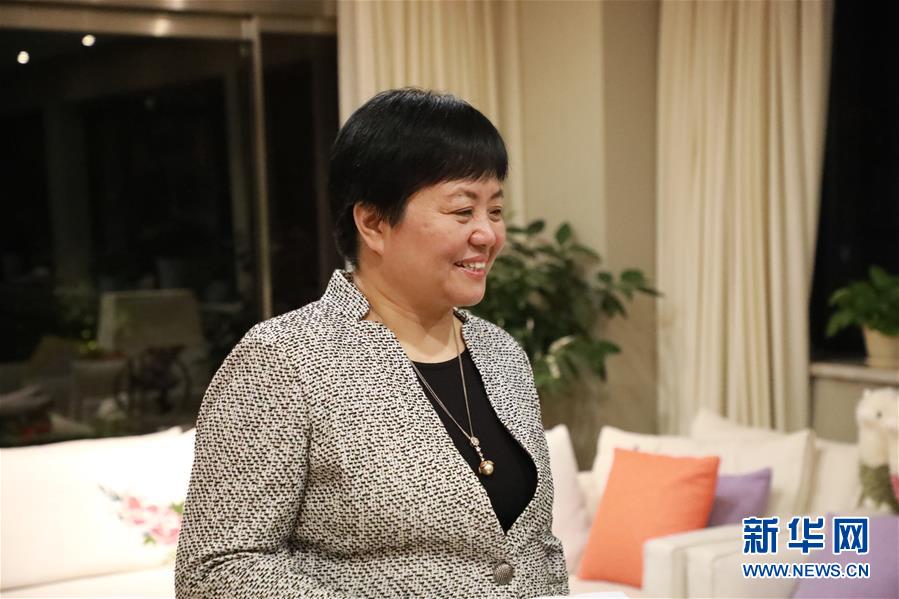 (愛(ài)國(guó)情 奮斗者·圖文互動(dòng))(1)融入國(guó)際貿(mào)易海洋的“一滴水”——記跨境電商物流“巾幗英雄”徐平