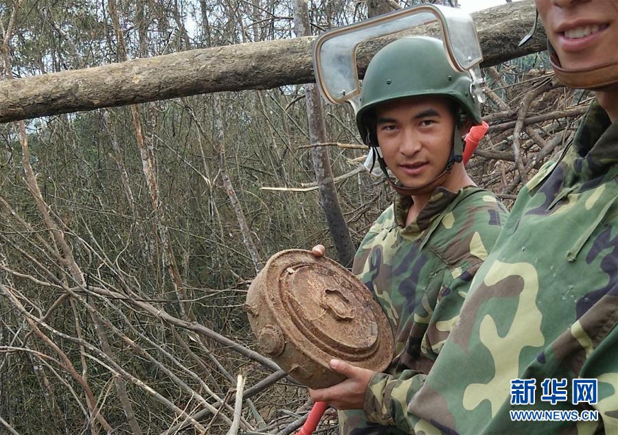 (時代先鋒·圖文互動)(2)新時代最可愛的人——記陸軍某掃雷排爆大隊英雄戰士杜富國