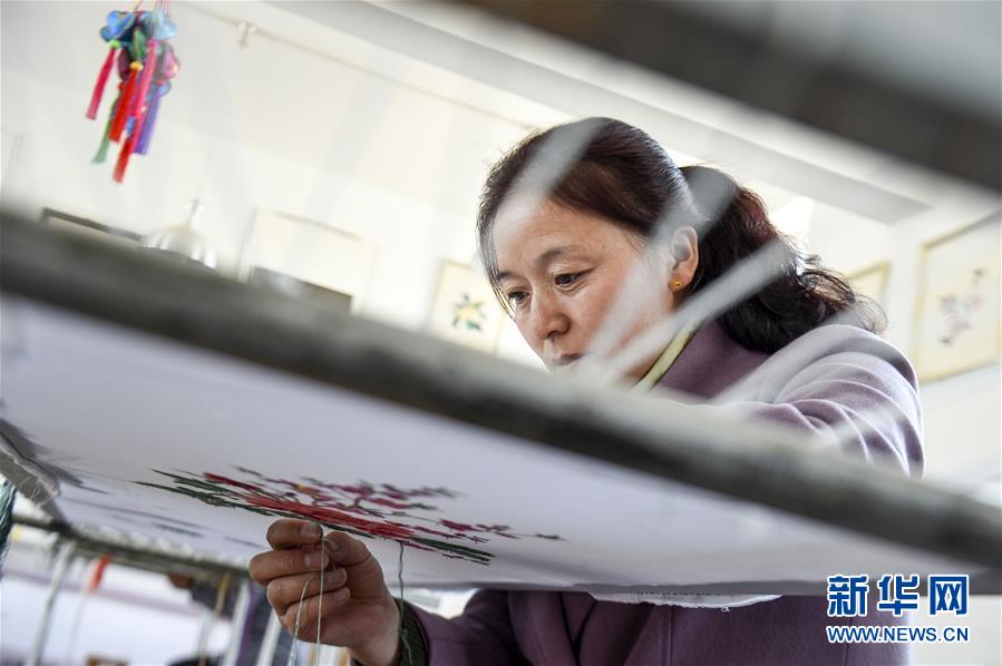 (新華全媒頭條·壯麗70年·奮斗新時(shí)代·圖文互動(dòng))(12)中國減貧的西海固報(bào)告