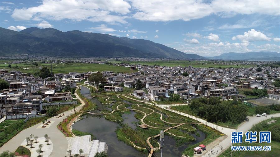 (在習近平新時代中國特色社會主義思想指引下——新時代新作為新篇章·總書記關(guān)心的百姓身邊事·圖文互動)(7)留住鄉(xiāng)愁 綻放新顏——傳統(tǒng)村落保護激發(fā)鄉(xiāng)村活力