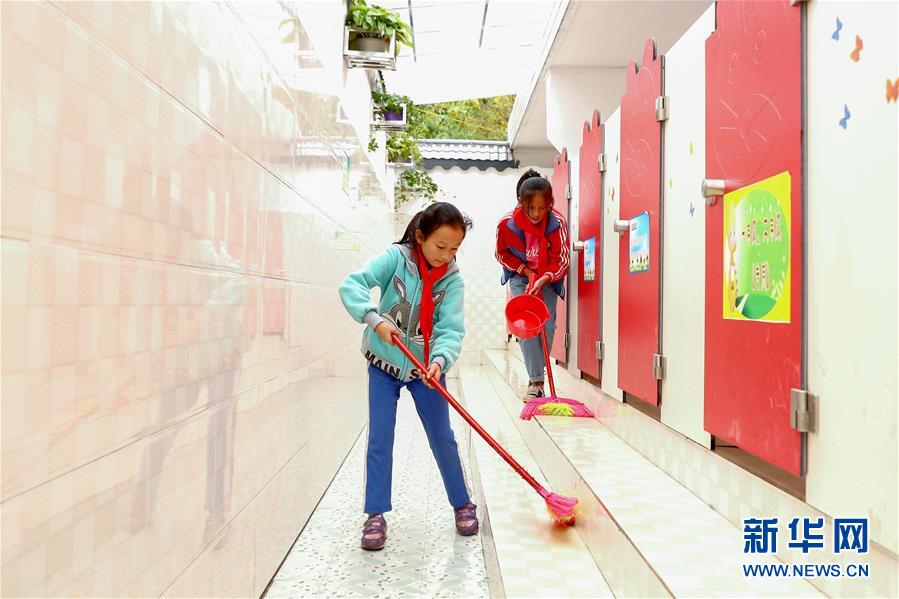 (新華全媒頭條·圖文互動)(7)上下同心再出發——習近平總書記同出席2019年全國兩會人大代表、政協委員共商國是紀實