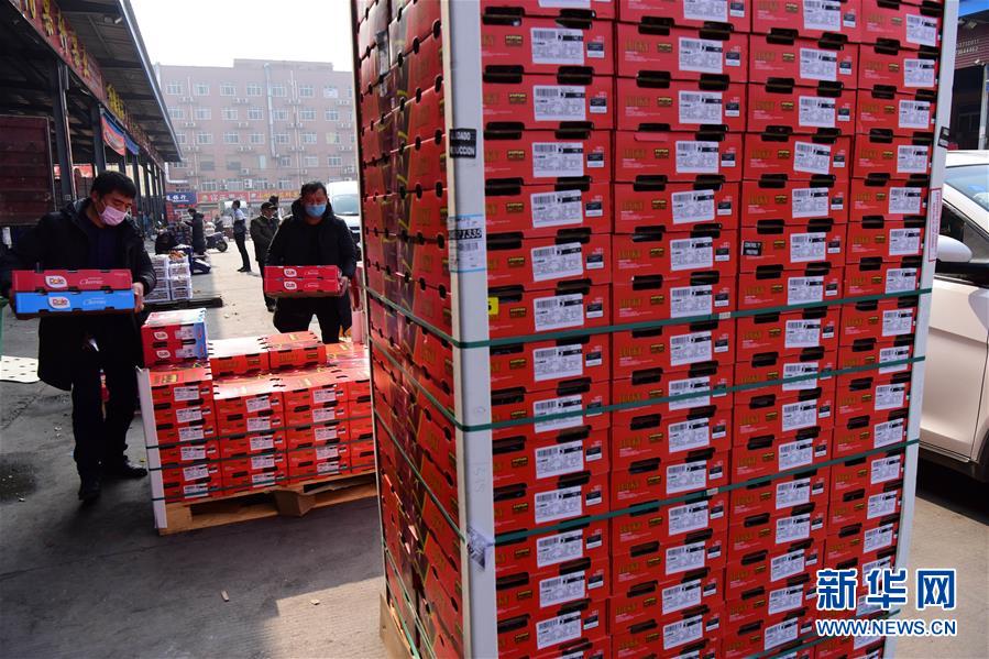 (聚焦疫情防控·圖文互動(dòng))(2)吃的東西充足,做點(diǎn)花樣菜吧!——中部地區(qū)最大農(nóng)產(chǎn)品批發(fā)市場(chǎng)見聞