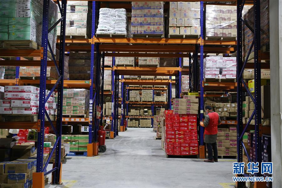 (聚焦疫情防控·圖文互動(dòng))(3)“老鄰居”一直在——四川紅旗連鎖的堅(jiān)守