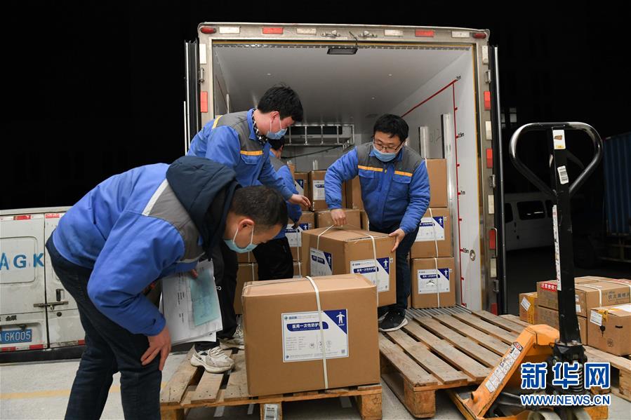 (在習近平新時代中國特色社會主義思想指引下——新時代新作為新篇章·習近平總書記關切事·圖文互動)(2)打好防控“主動仗”——各地精準施策堅決遏制疫情蔓延