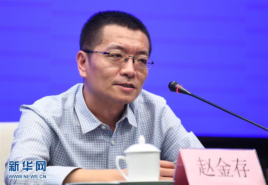 (聚焦疫情防控·圖文互動(dòng))(2)鐘南山、李蘭娟院士團(tuán)隊(duì)從新冠肺炎患者糞便中分離出病毒