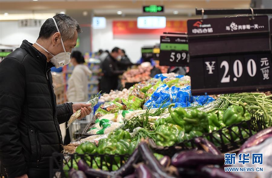 (在習(xí)近平新時(shí)代中國特色社會(huì)主義思想指引下——新時(shí)代新作為新篇章·習(xí)近平總書記關(guān)切事·圖文互動(dòng))(6)“菜籃子”里的力量——全國各地努力做好保障和改善民生工作在行動(dòng)