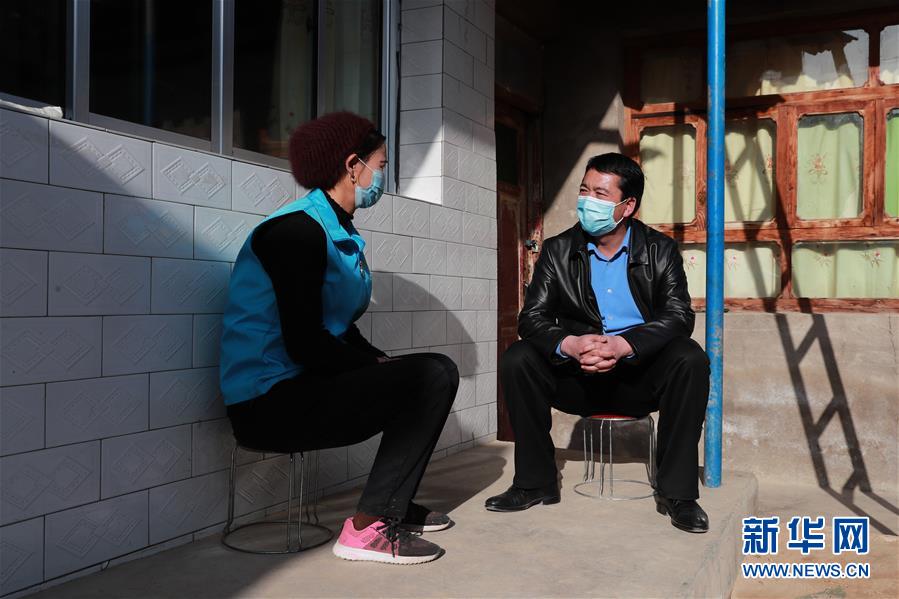 (新華全媒頭條·圖文互動)(4)特殊時期,他們這樣履職——全國人大代表這個春天在行動