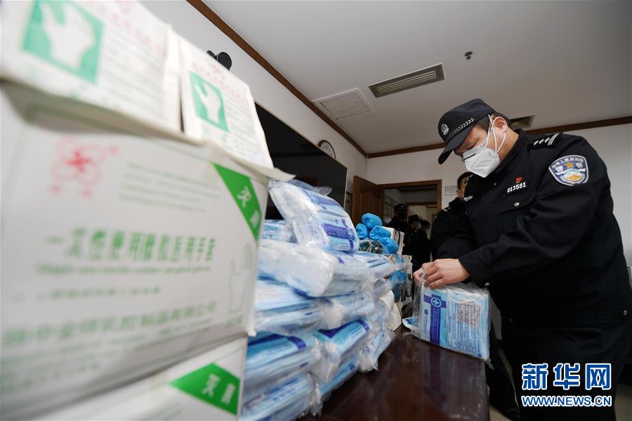 (聚焦疫情防控·圖文互動(dòng))(10)在戰(zhàn)“疫”大考中不斷進(jìn)步——中國抗疫治理能力的生動(dòng)實(shí)踐