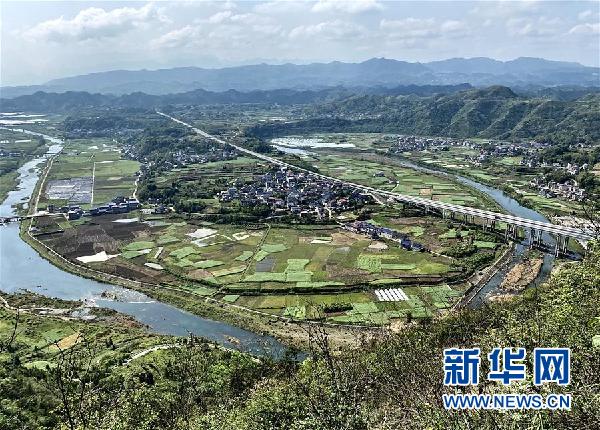 (新華網·圖文互動)(3)記者手記:“深閨之美”孕育深情之歌