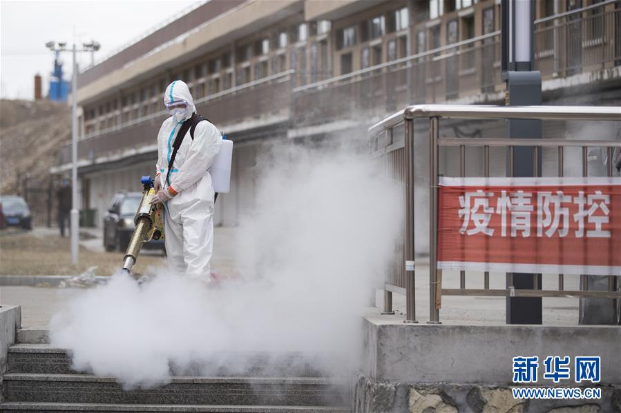 (新華全媒頭條·圖文互動)(5)戰斗在防疫最前沿——來自“五一”國際勞動節的致敬