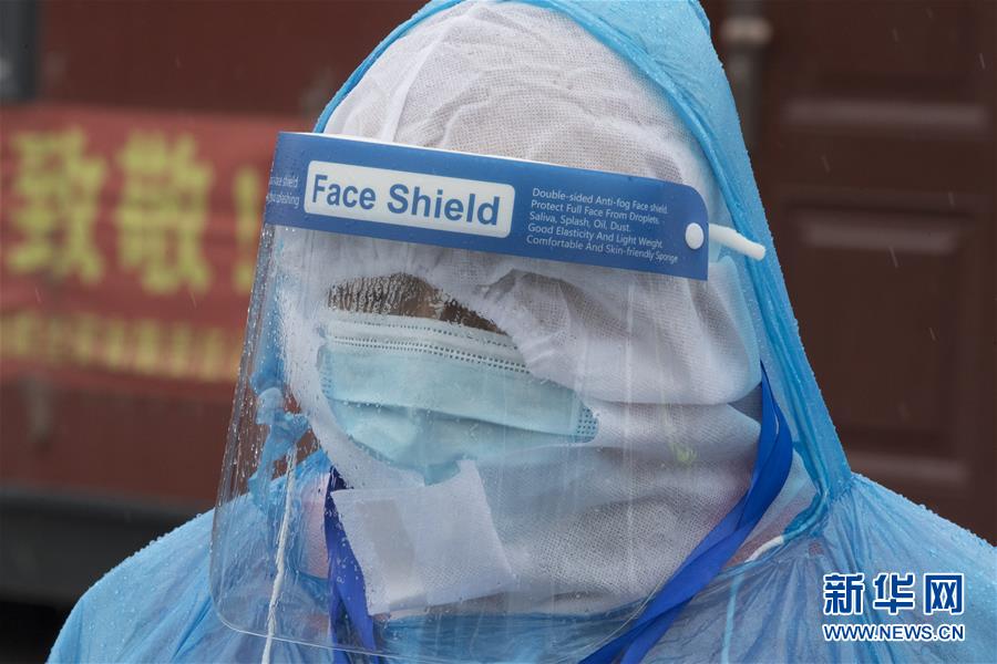 (在習近平新時代中國特色社會主義思想指引下——新時代新作為新篇章·習近平總書記關切事·圖文互動)(7)祛疫未竟 征衣不解——綏芬河小城的抗疫故事