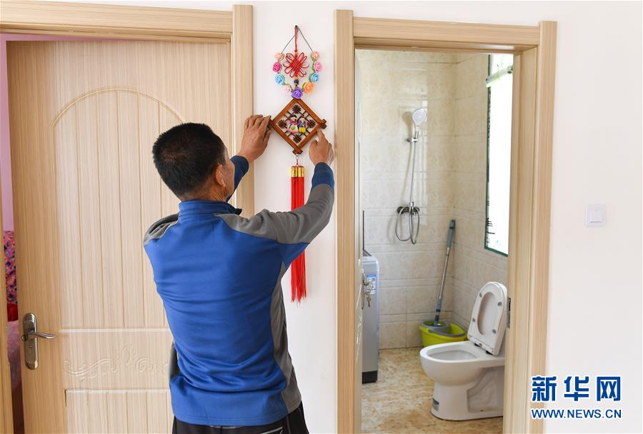 (決戰(zhàn)決勝脫貧攻堅(jiān)·圖文互動(dòng))(9)長白山下唱新篇——吉林延邊州脫貧攻堅(jiān)觀察