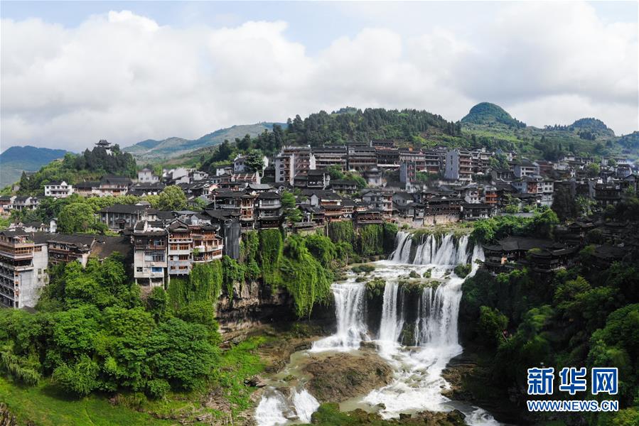 (圖文互動)(1)美了鄉村 富了山民——湖南崛起一批文旅特色小鎮