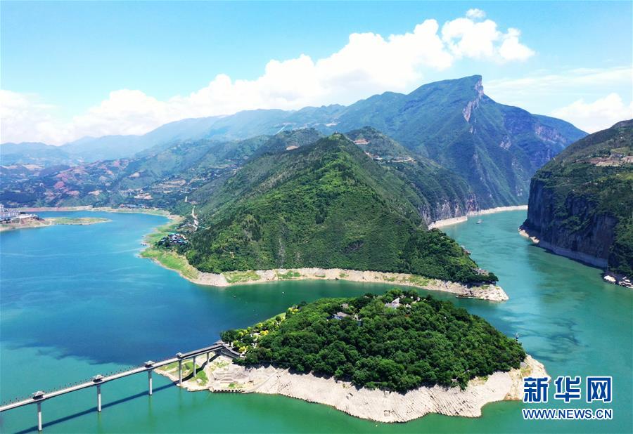 (新華全媒頭條·圖文互動)(13)待到滿山紅葉時——三峽重慶庫區踐行新發展理念面面觀