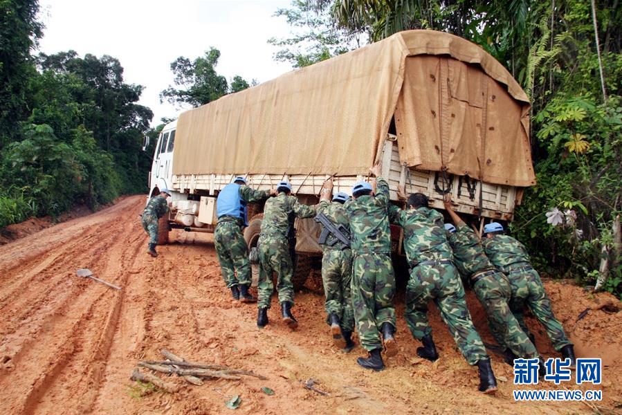 (新華全媒頭條·圖文互動)(2)崢嶸歲月30年 中國藍盔衛和平