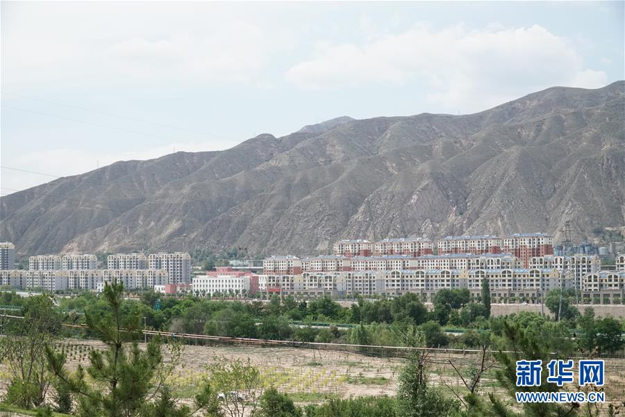 （決戰決勝脫貧攻堅·圖文互動）（1）李三姐有了“美”差事