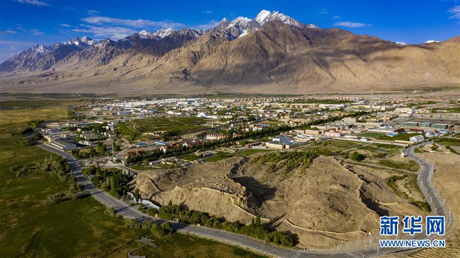 (新華全媒頭條·圖文互動(dòng))(2)飛吧,“帕米爾雄鷹”!