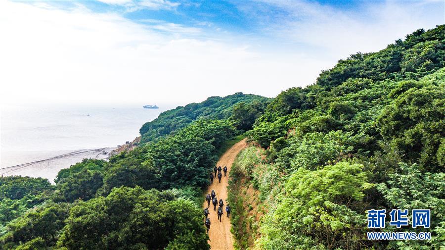 (圖文互動)(2)武警部隊(duì)抓好常態(tài)化疫情防控條件下“魔鬼周”極限訓(xùn)練