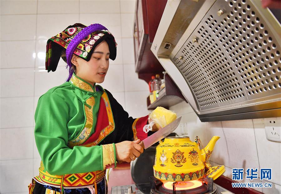 (圖文互動(dòng))(4)雪山草地展新貌——四川阿壩州脫貧奔小康紀(jì)實(shí)