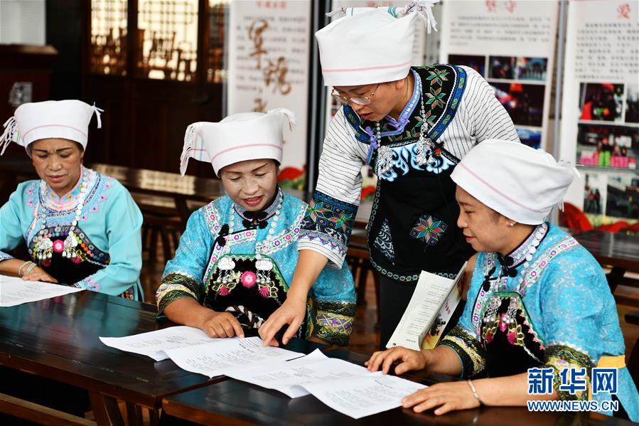 (新時(shí)代文明實(shí)踐·圖文互動(dòng))(3)文明春風(fēng)入萬(wàn)家——新時(shí)代文明實(shí)踐中心助推黨的創(chuàng)新理論在基層落地生根