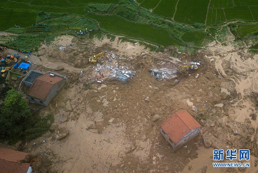 (防汛抗洪·圖文互動)(4)湖北黃梅山體滑坡事故救援紀實
