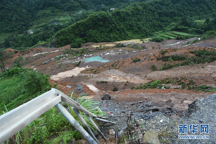 (防汛抗洪·圖文互動)(3)一場“山崩”是如何被預(yù)知的?