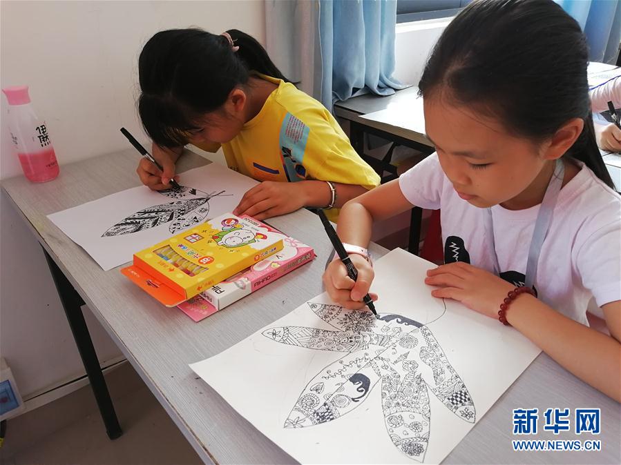 (特別的暑期生活·圖文互動)(1)她們的愿望,在這個(gè)假期實(shí)現(xiàn)——廣西隆安易地扶貧搬遷安置區(qū)暑期見聞