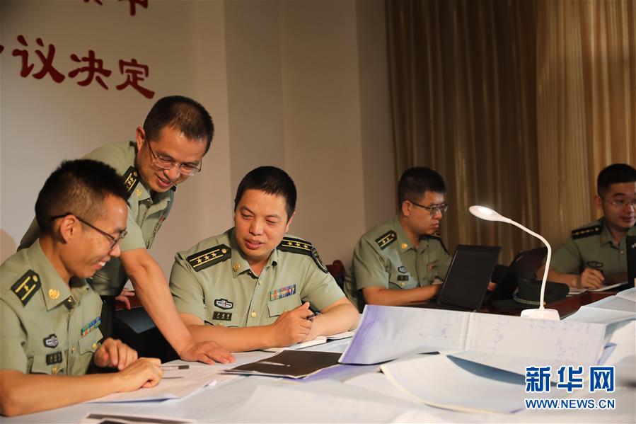 (圖文互動)(5)對黨赤“淳” 為國志“靜”——記戰略支援部隊某部高級工程師淳靜