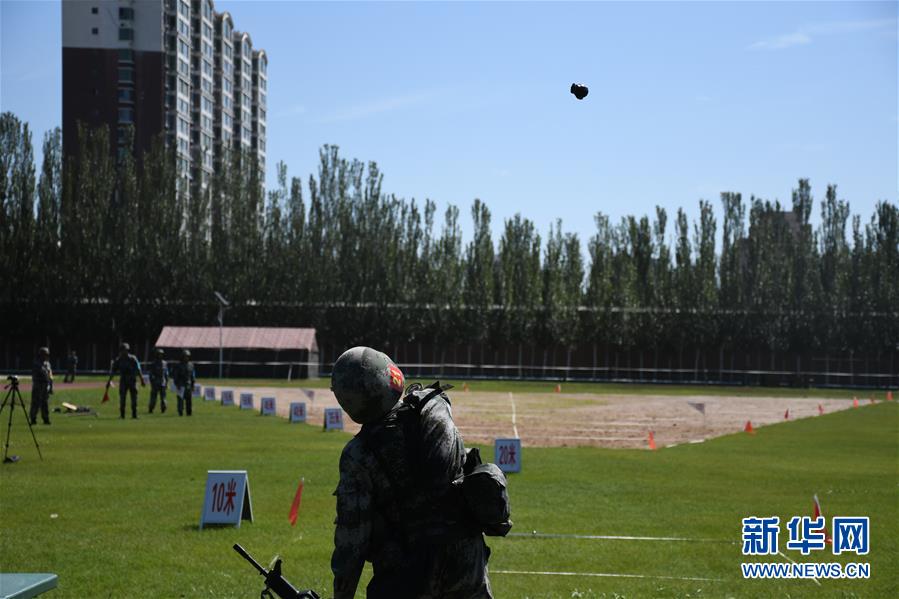 (圖文互動(dòng))(5)陸軍“四會(huì)”教練員比武提升新兵訓(xùn)練質(zhì)效