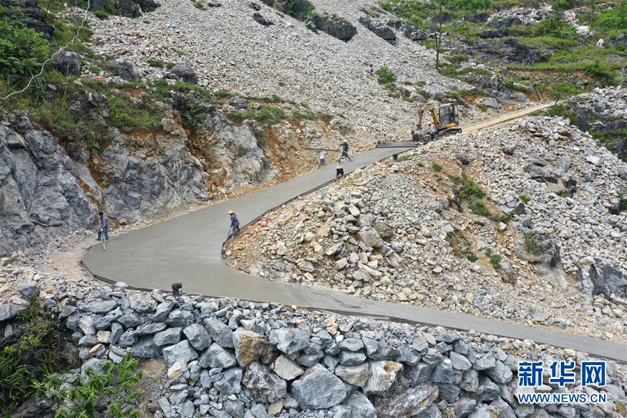 (決戰(zhàn)決勝脫貧攻堅(jiān)·督戰(zhàn)未摘帽貧困縣·圖文互動(dòng))(5)千山萬弄里的最后沖刺——廣西未摘帽貧困縣戰(zhàn)貧觀察