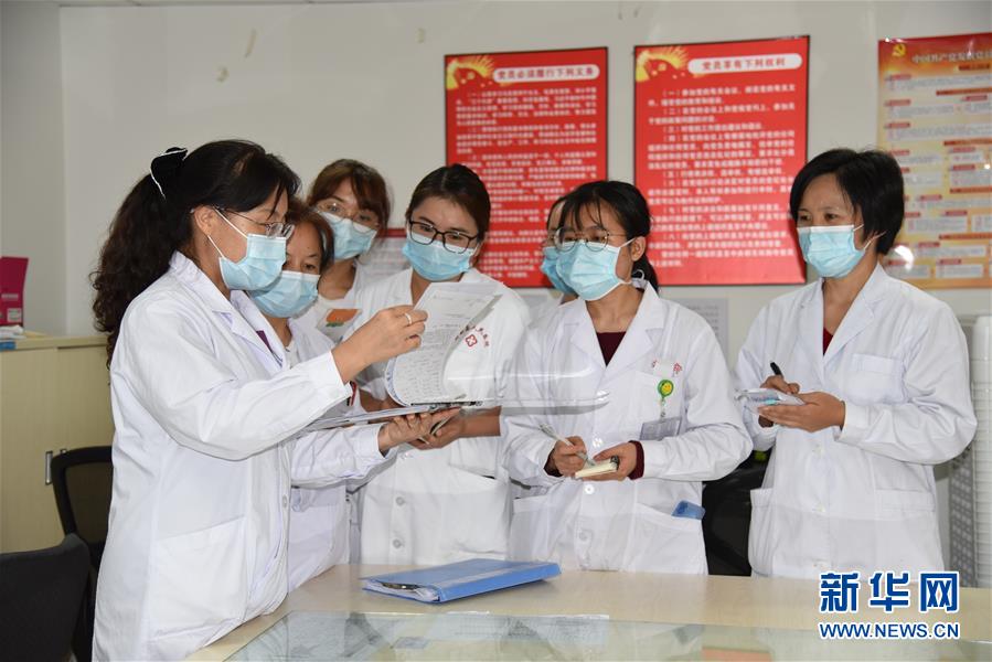 (圖文互動)(2)醫療服務“不打烊”——國慶假期醫院走訪見聞