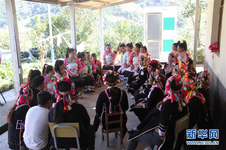 （五中全會精神在基層·圖文互動）（5）天津、福建、廣東、云南等地創新形式讓黨的十九屆五中全會精神“飛入尋常百姓家”