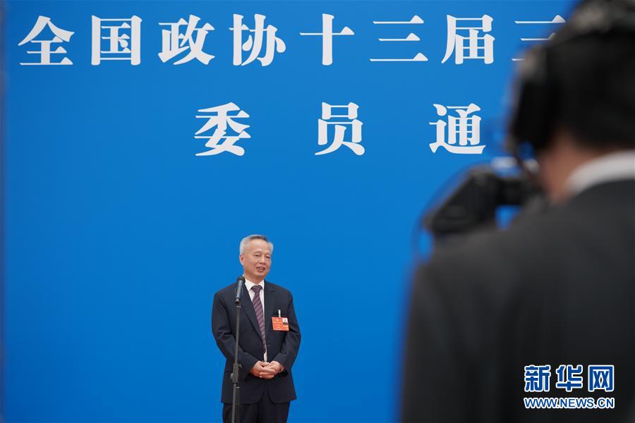 （兩會·政協開幕·XHDW）（4）接受采訪